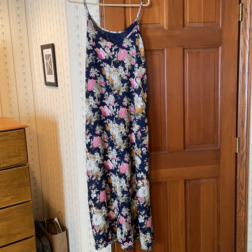 Spaghetti adjustable straps blue floral maxi dress